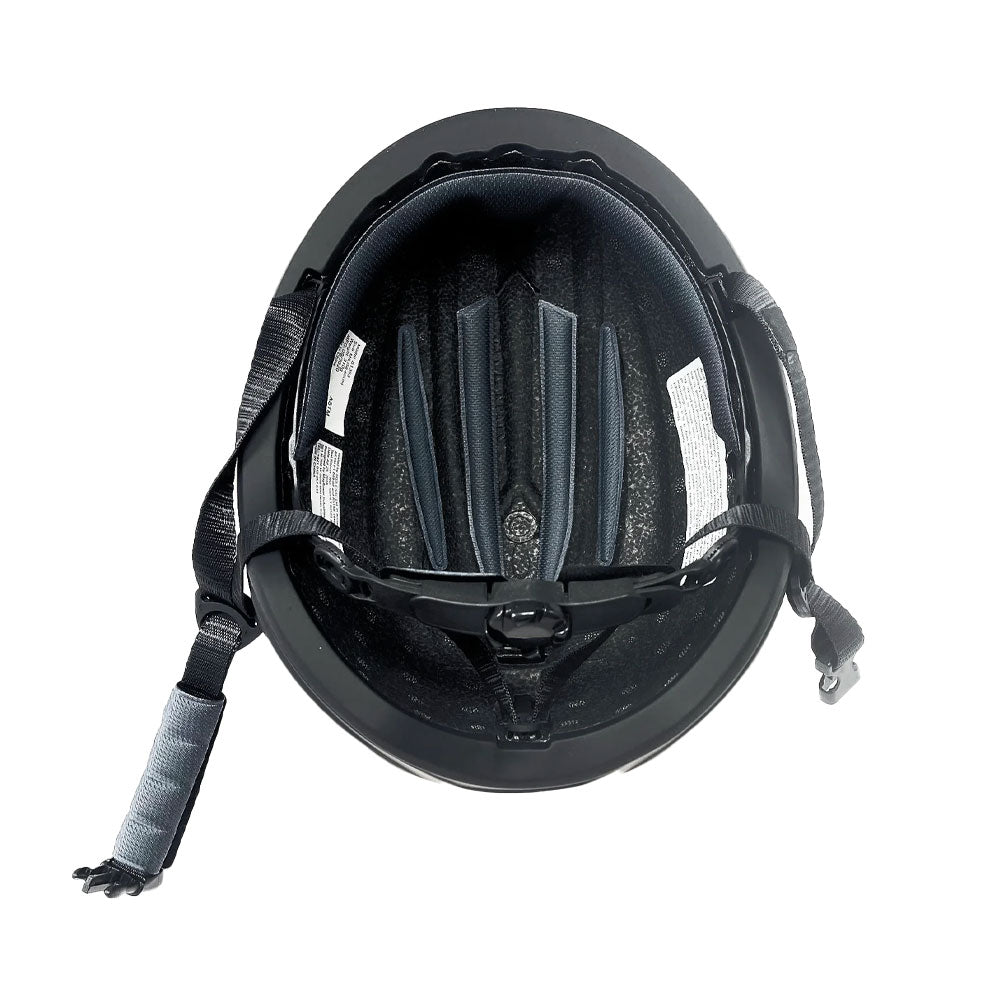 StayBent short track helmet black detail